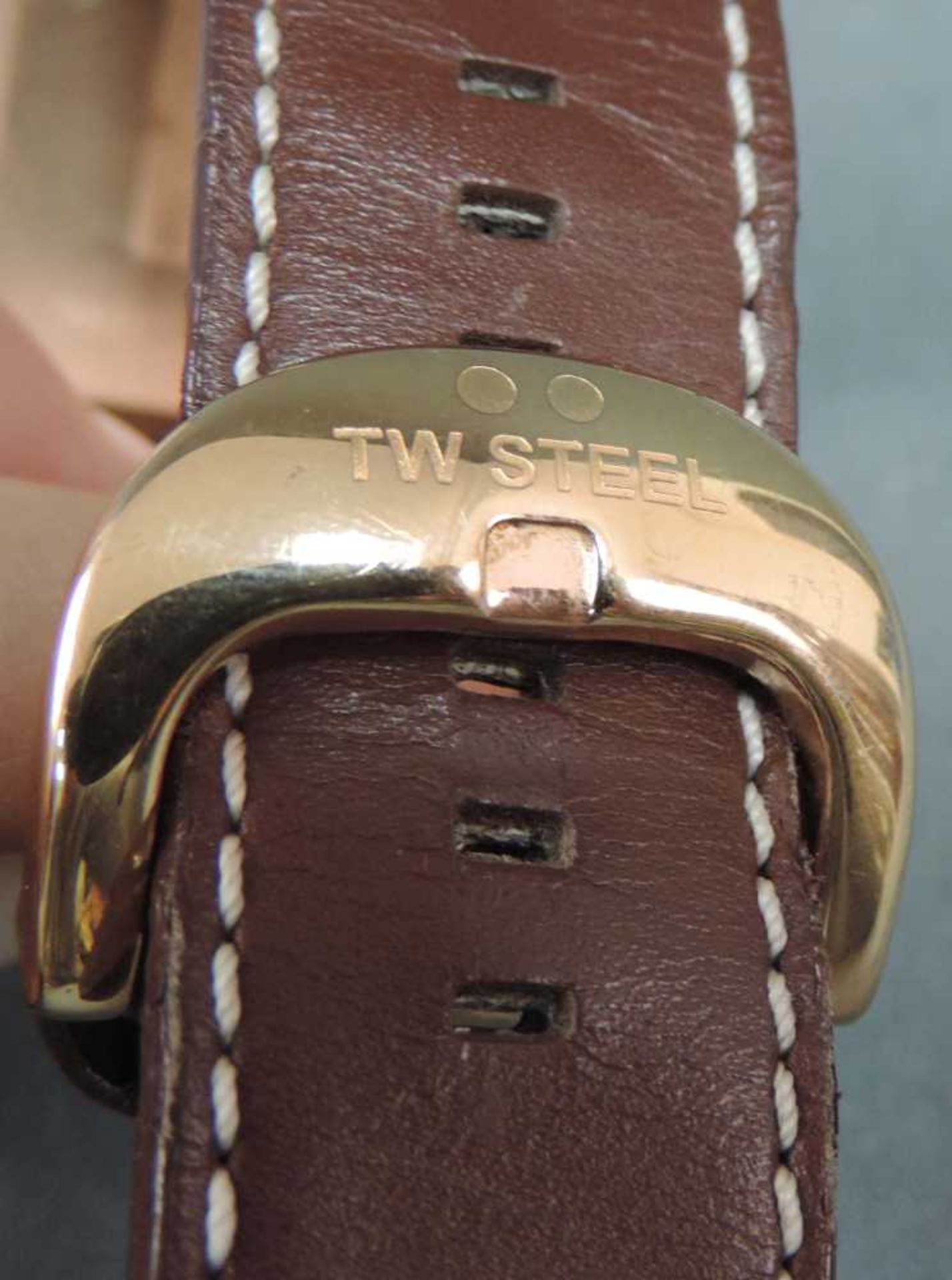 TW STEEL Grandeur TW80. Armbanduhr. 50 mm x 43 mm das Gehäuse insgesamt, jedoch ohne Krone. Läuft - Bild 3 aus 3