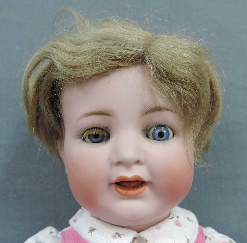 Puppe von Simon Halbig, Nummer 126. Mädchen. Biskuitporzellan. 47 cm. Doll by Simon Halbig, numbered - Image 5 of 10