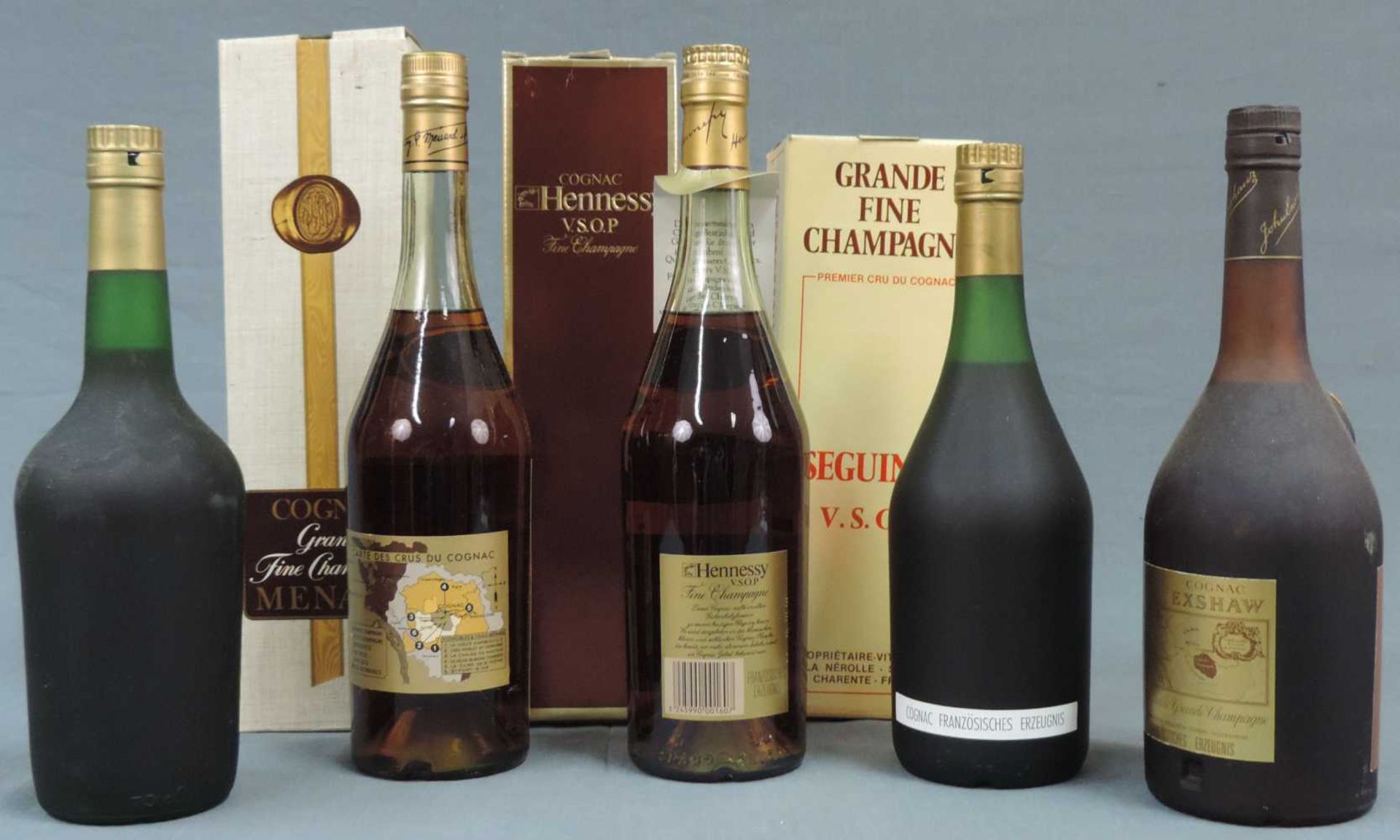 5 Flaschen Cognac. Hennessy; Menard; Seguinot; Exshaw; Napoléon. 3 in original Karton. 70cl, 40%. - Image 8 of 17