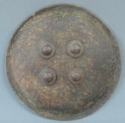 Osmanisches Schild, Leder. Wohl 18. Jahrhundert. 41 cm Durchmesser. Ottoman shield, leather.