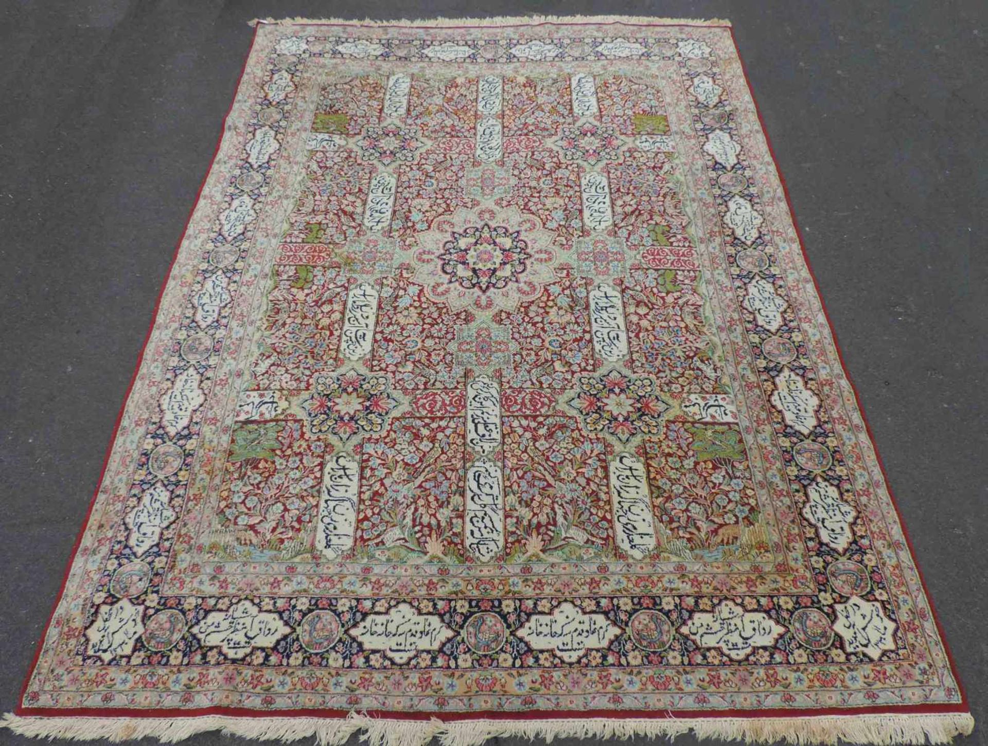 Kirman Garten - Teppich. Iran. Feine Knüpfung. Datiert 1390 (1972). 342 cm x 248 cm. Handgeknüpft.