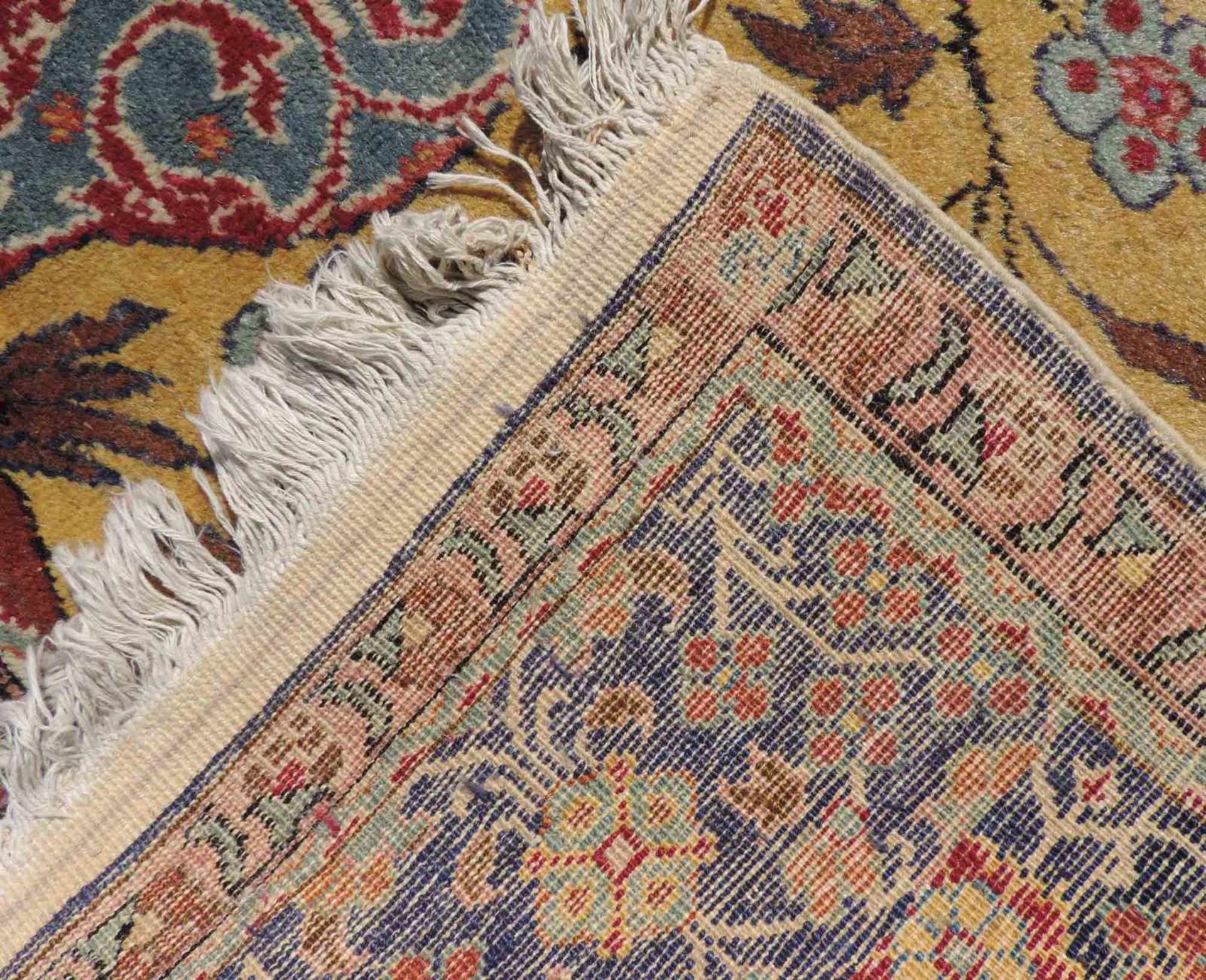 Kayseri Gebetsteppich. Türkei. Antik. Um 1910. 176 cm x 122 cm. Handgeknüpft. Wolle auf Baumwolle. - Bild 5 aus 6