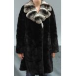 Weicher Pelzmantel. Soft fur coat.