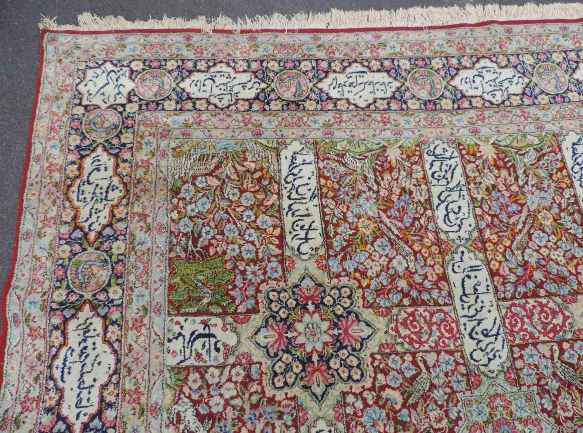Kirman Garten - Teppich. Iran. Feine Knüpfung. Datiert 1390 (1972). 342 cm x 248 cm. Handgeknüpft. - Bild 6 aus 8