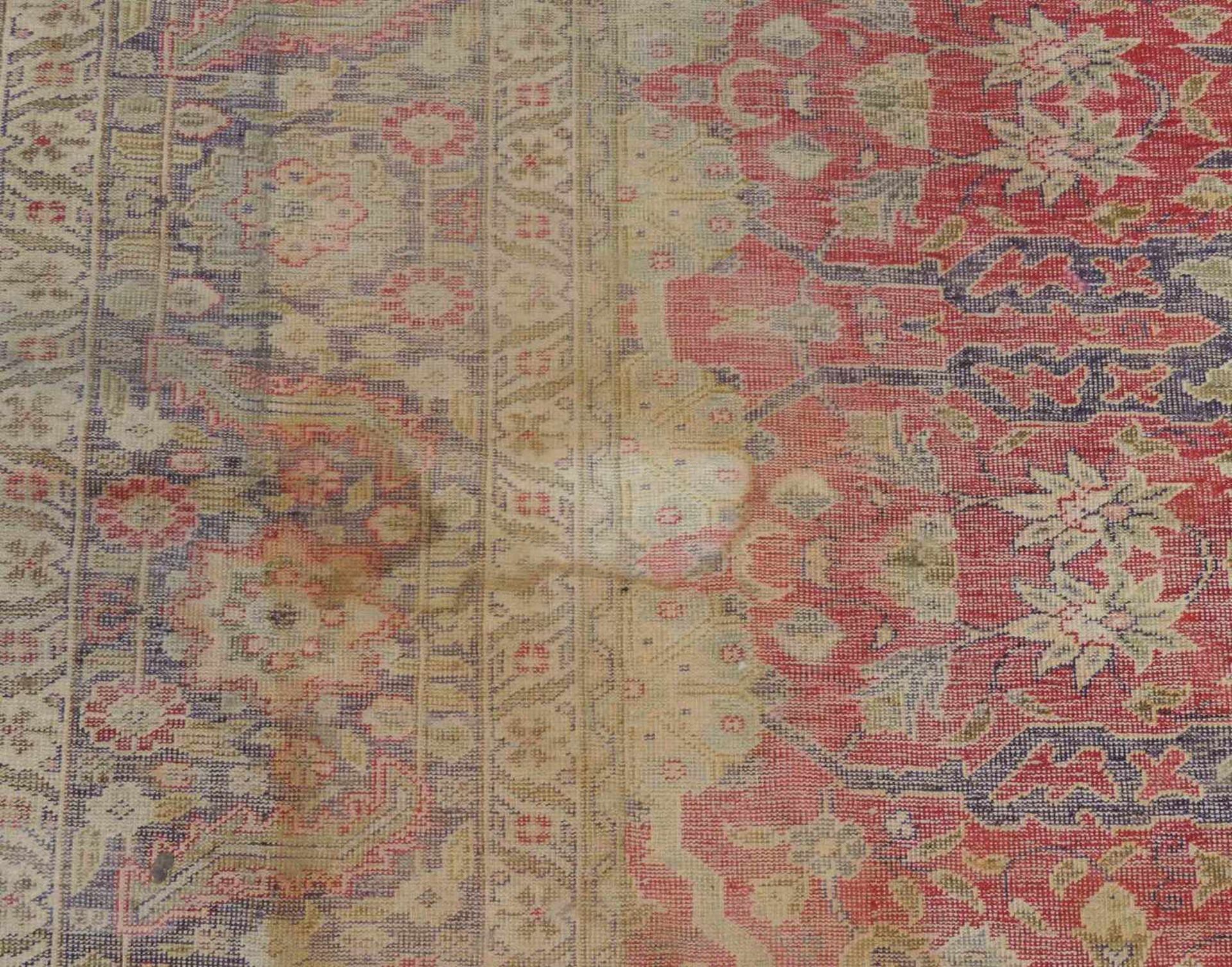 Kayseri Seide, Antik um 1900. 295 cm x 192 cm. Seide auf Baumwolle. U.A. dünn im Flor. Kayseri silk, - Image 7 of 9