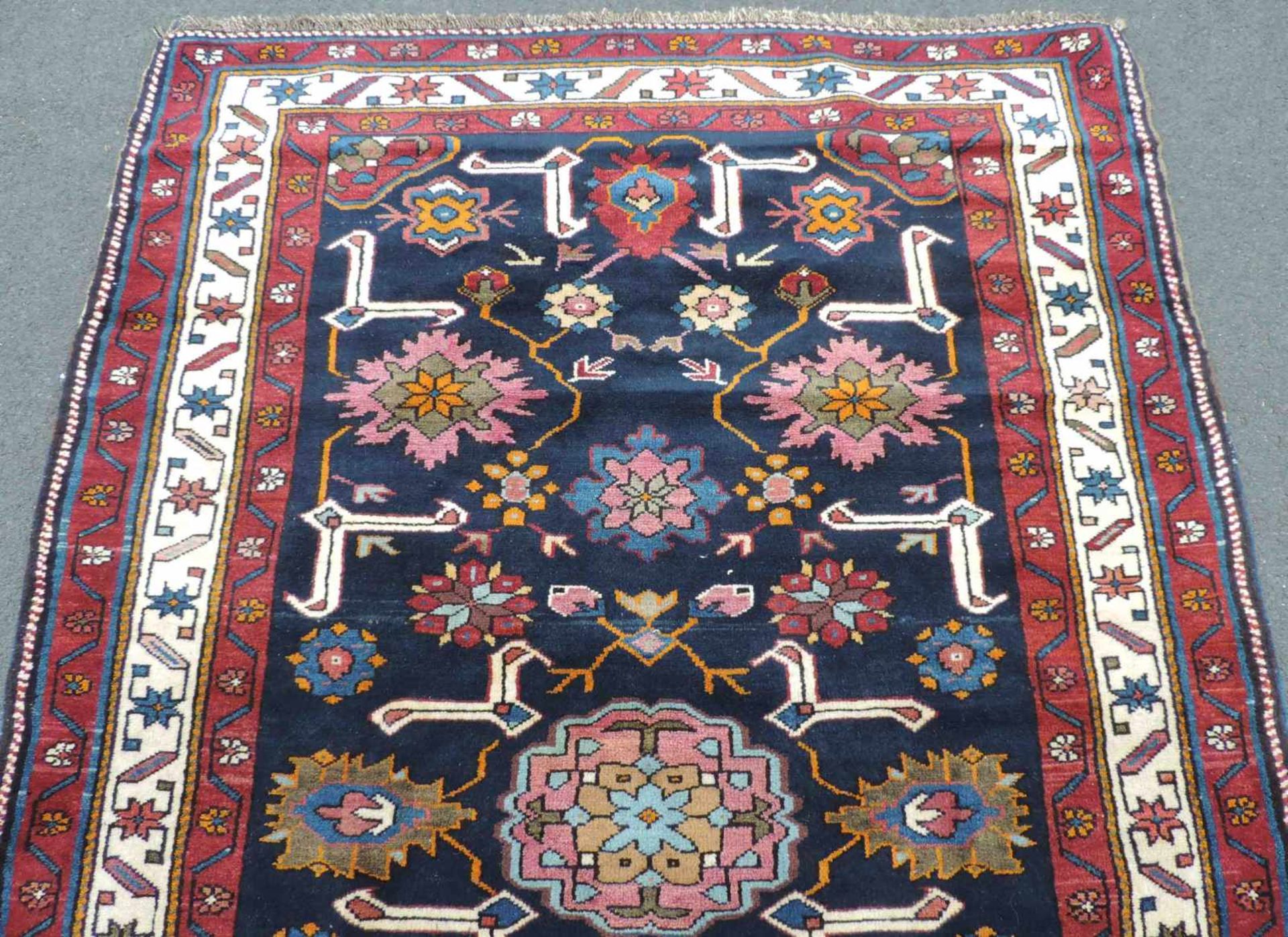 Eriwan Dorfteppich. Kaukasus. Alt um 1940. 188 cm x 140 cm. Handgeknüpft. Wolle auf Wolle. Yerevan - Bild 3 aus 4
