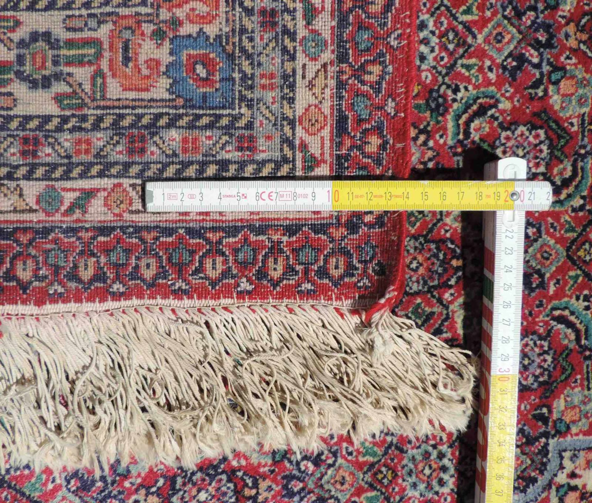 Täbris Mahi Teppich. Iran. Feine Knüpfung. 345 cm x 251 cm. Handgeknüpft in Persien. Wolle auf - Bild 3 aus 11