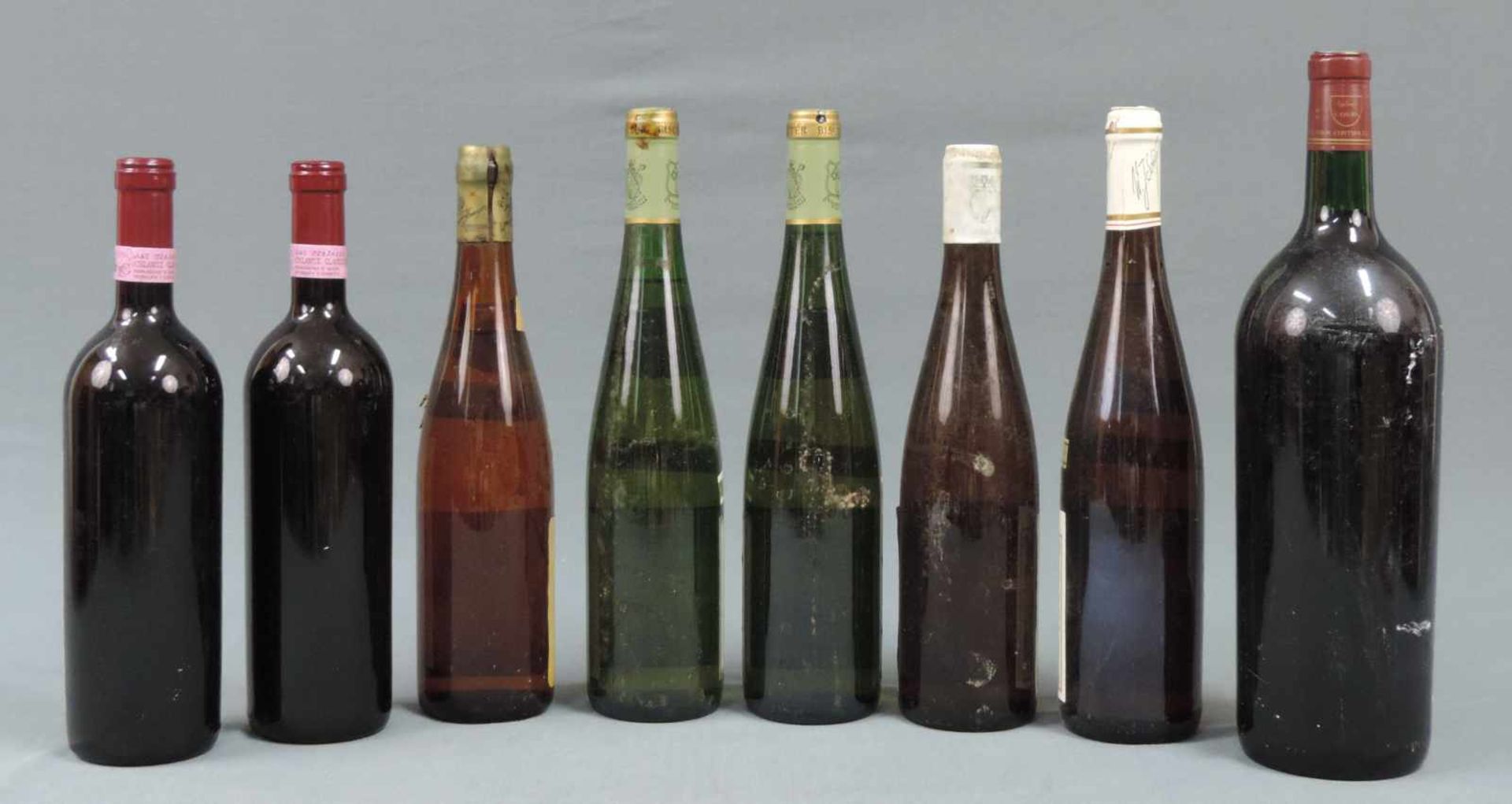 Konvolut Wein. 5 ganze Flaschen Weißwein. 2 ganze Flaschen und eine Magnum Rotwein. 1993 - Bild 13 aus 14