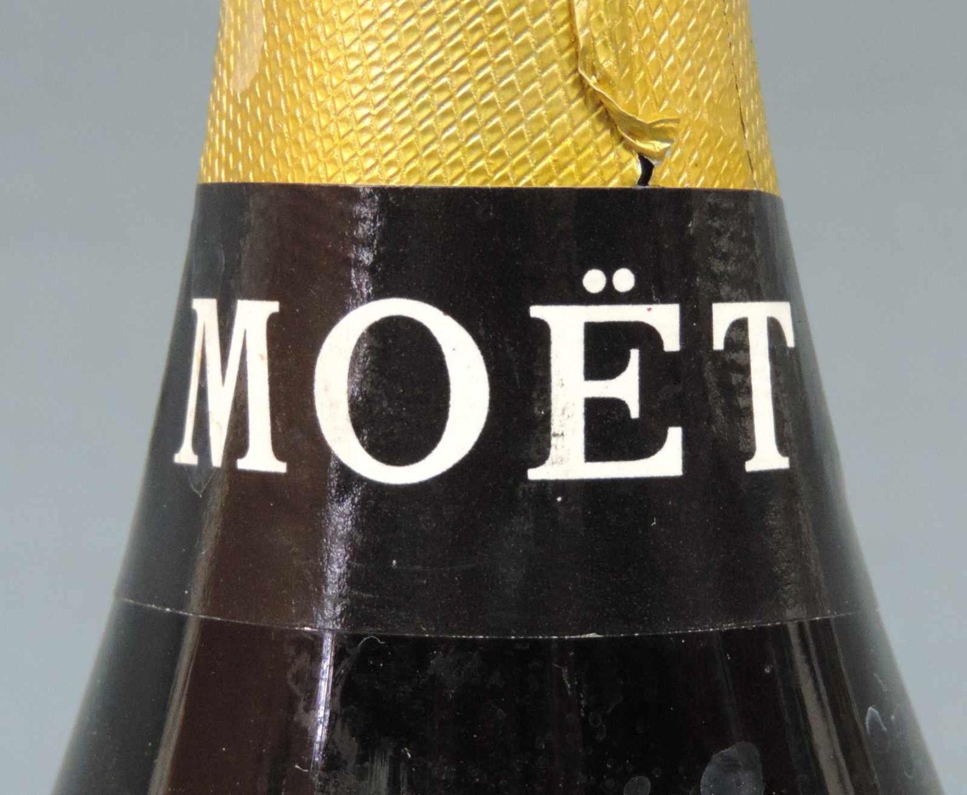 1964 Moet & Chandon Champagne Brut Imperial. Eine ganze Flasche Campangner Frankreich weiß. - Bild 6 aus 6