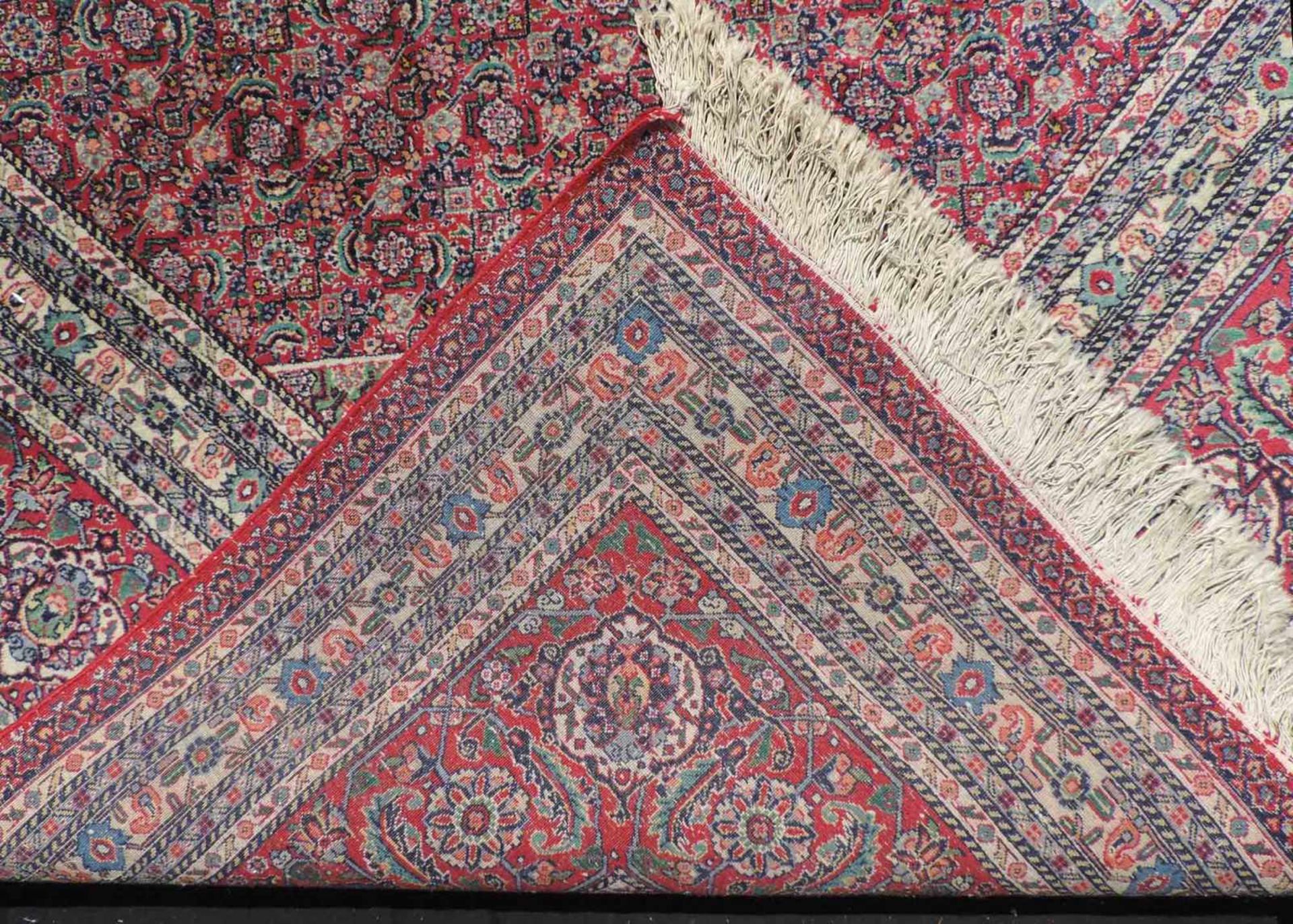 Täbris Mahi Teppich. Iran. Feine Knüpfung. 345 cm x 251 cm. Handgeknüpft in Persien. Wolle auf - Bild 2 aus 11