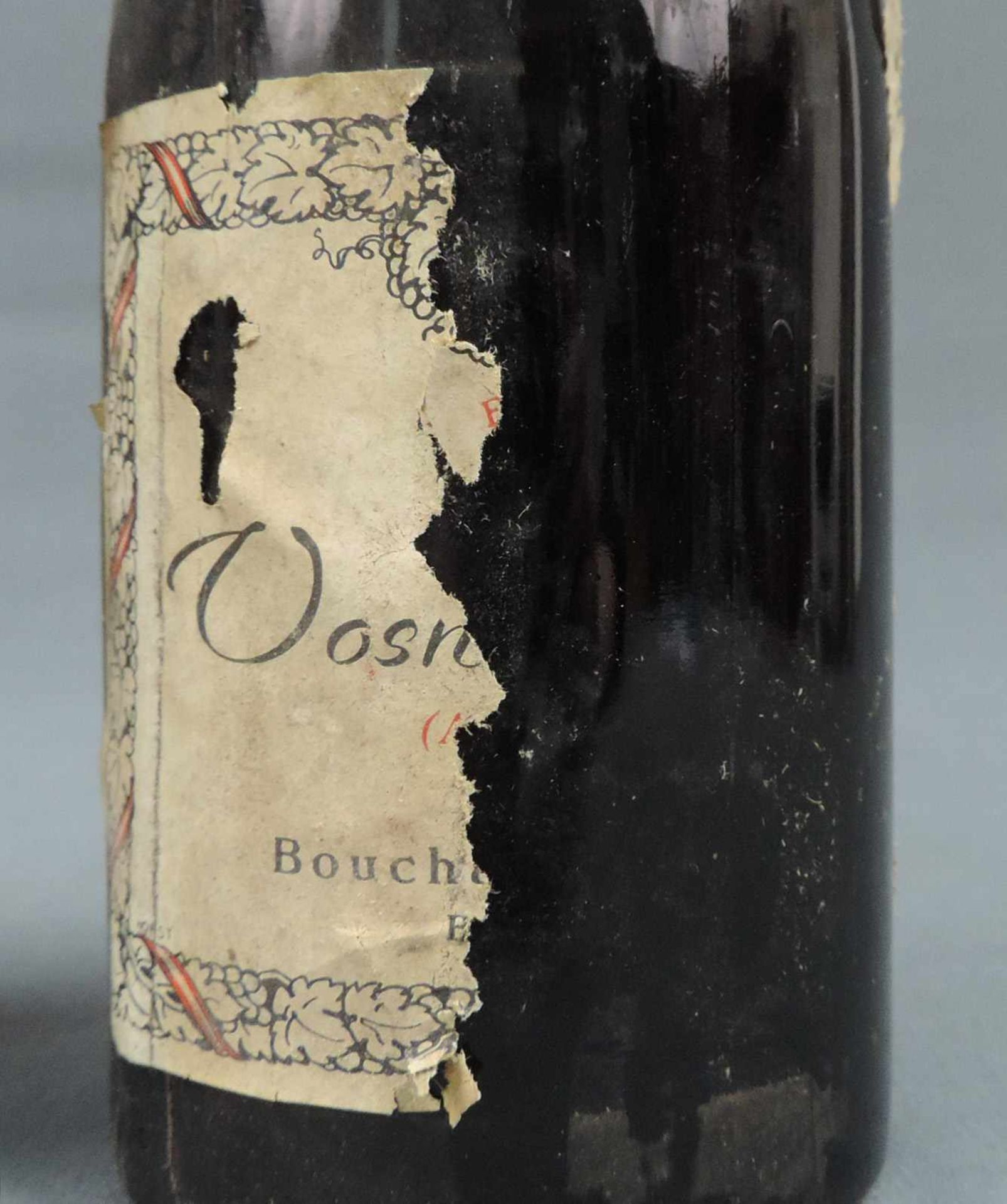 1937 Vosne Romanée AC Bouchard Ainé Fils. Beaune (Cote d'Or). 3 ganze Flaschen. Rotwein. Frankreich. - Image 4 of 6
