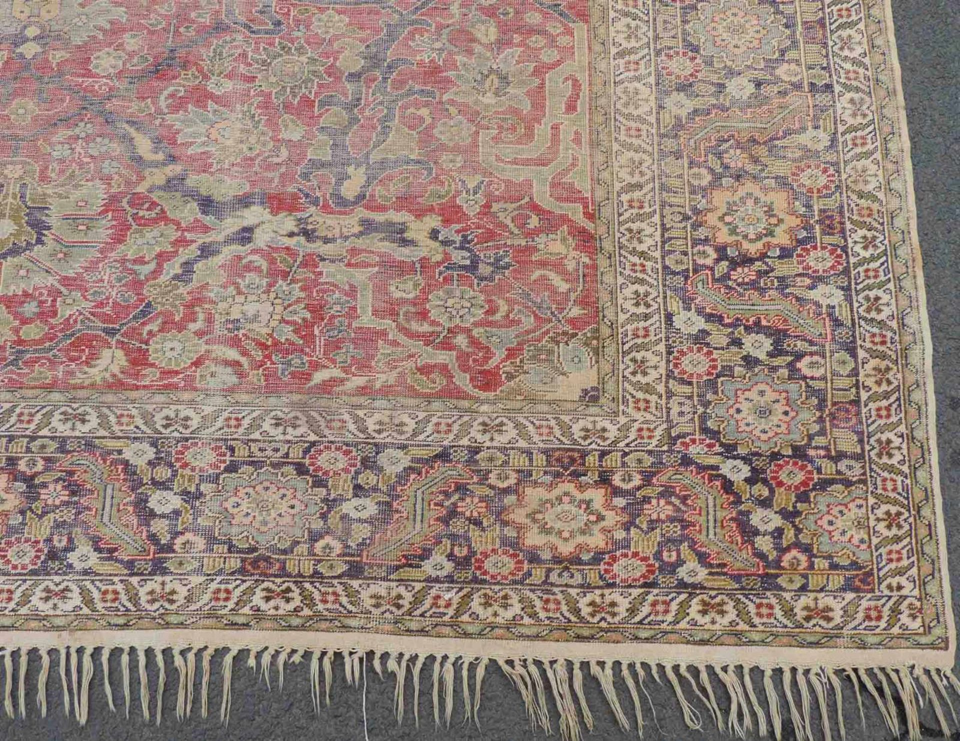 Kayseri Seide, Antik um 1900. 295 cm x 192 cm. Seide auf Baumwolle. U.A. dünn im Flor. Kayseri silk, - Image 3 of 9