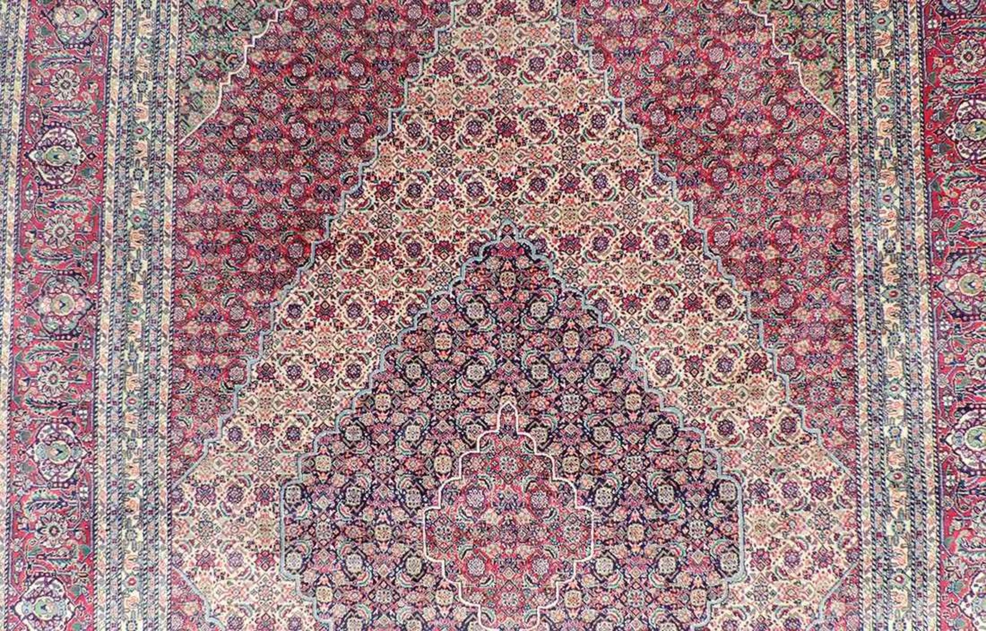 Täbris Mahi Teppich. Iran. Feine Knüpfung. 345 cm x 251 cm. Handgeknüpft in Persien. Wolle auf - Bild 9 aus 11