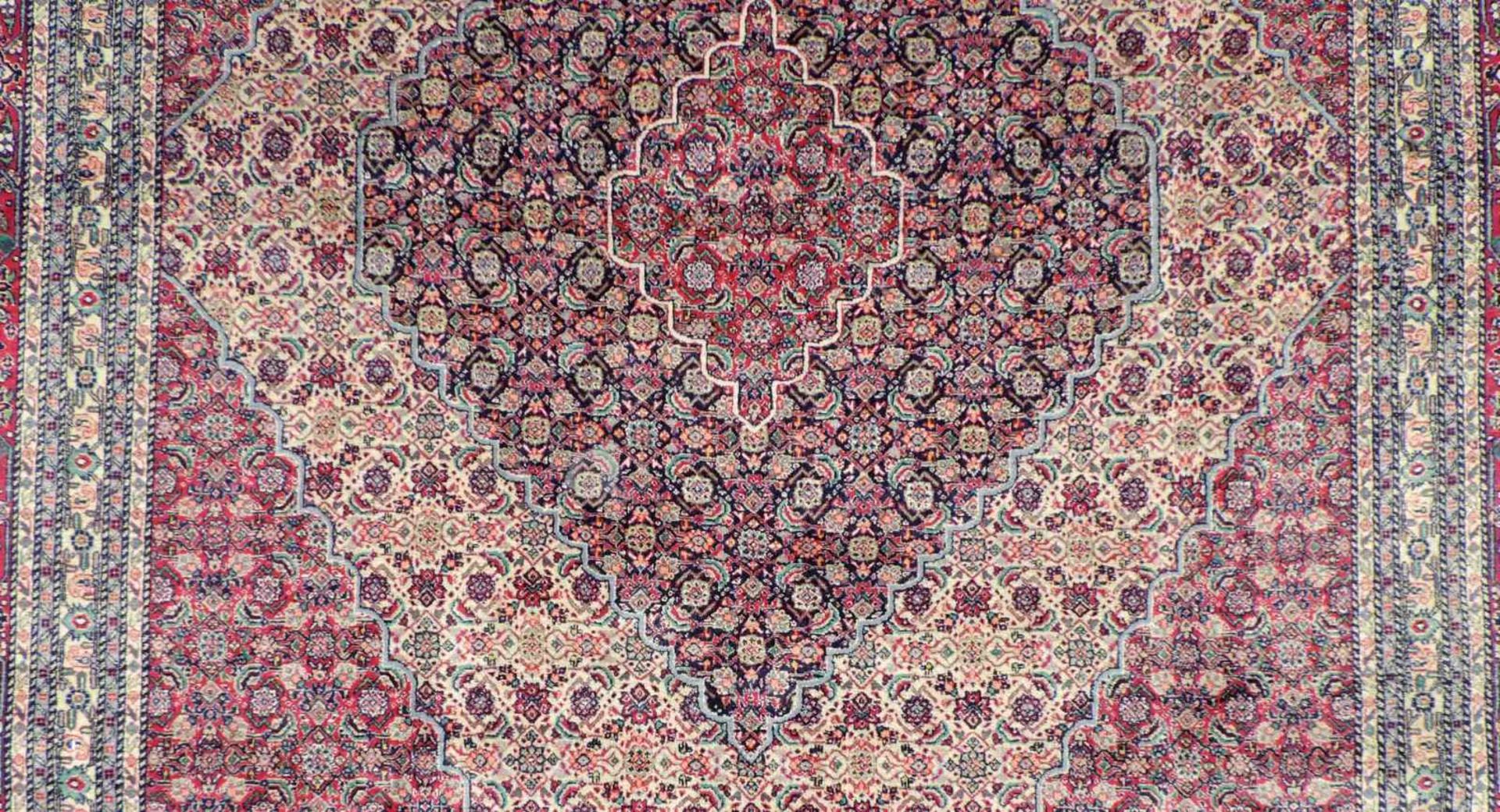 Täbris Mahi Teppich. Iran. Feine Knüpfung. 345 cm x 251 cm. Handgeknüpft in Persien. Wolle auf - Bild 10 aus 11