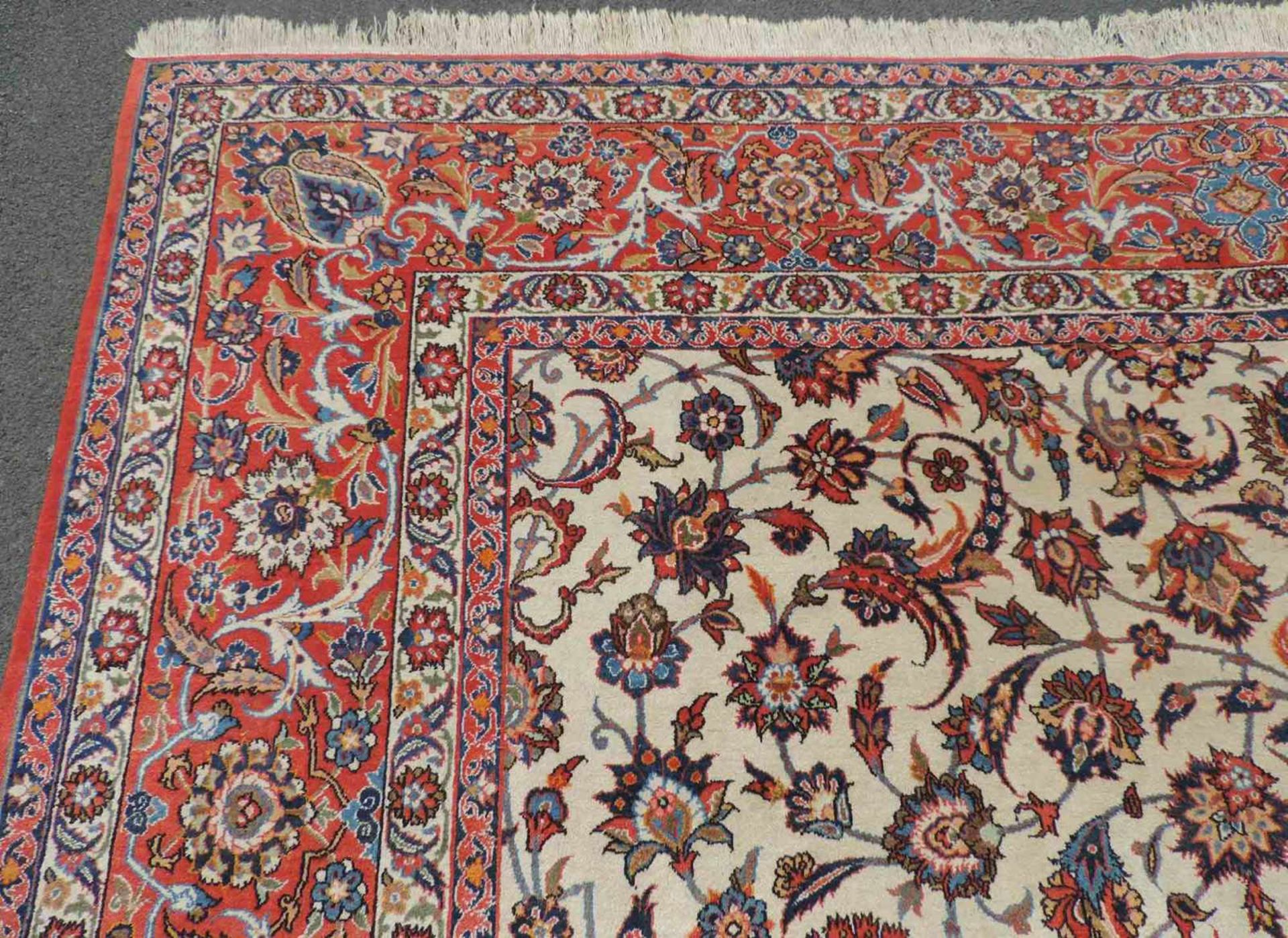 Isfahan "Nadjafabad" Teppich, feine Knüpfung. Iran. Ostpersien. 435 cm x 318 cm. Handgeknüpft. Wolle - Bild 6 aus 9