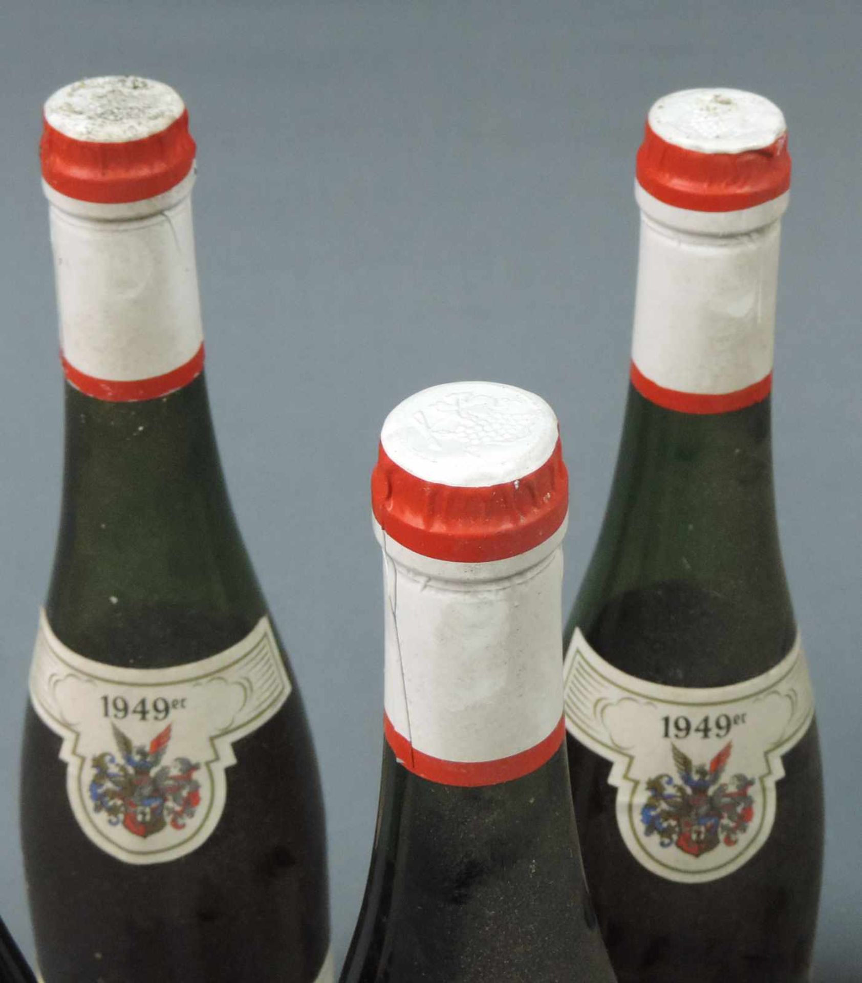 1949 Trabener Unterburger Zollhaus, feine Auslese. 12 ganze Flaschen Weißwein, 0,7 Liter, Mosel - - Image 2 of 6