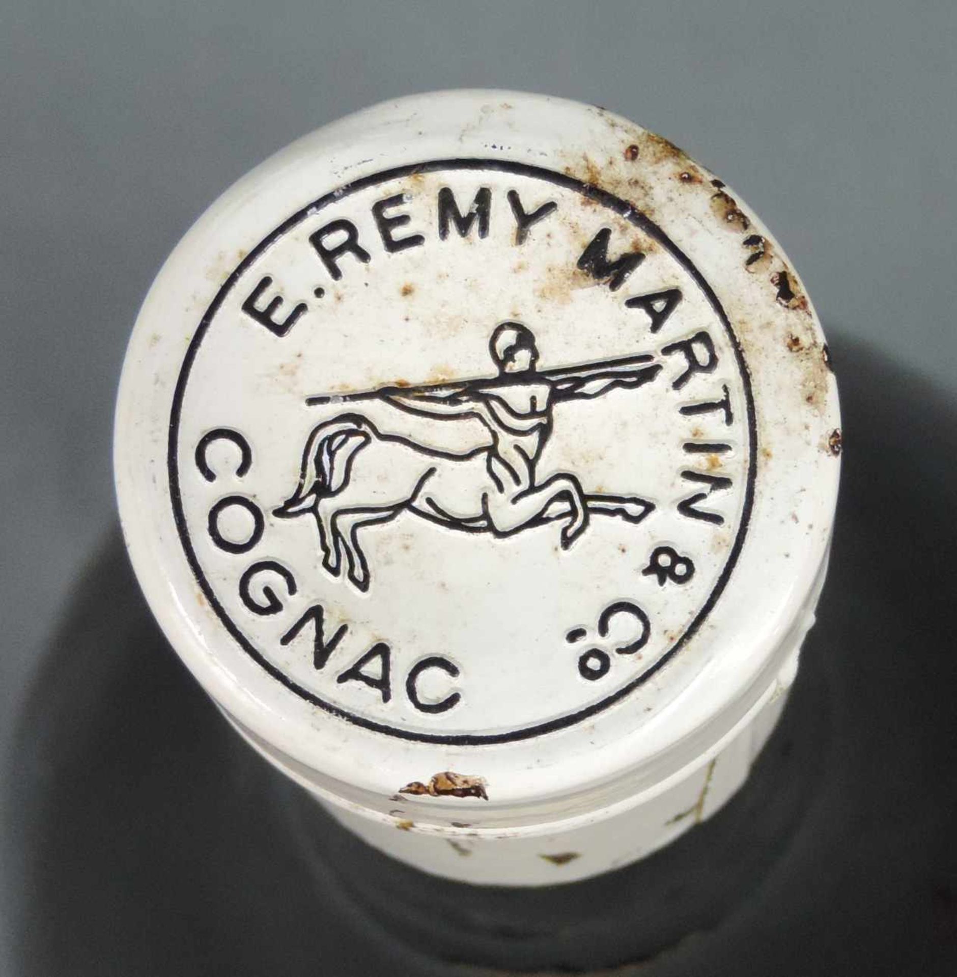 E. Remy Martin & Co Fine Champagne Cognac VSOP Qualité du Centaure. Grand format. Inhalt circa 5 - Bild 5 aus 9