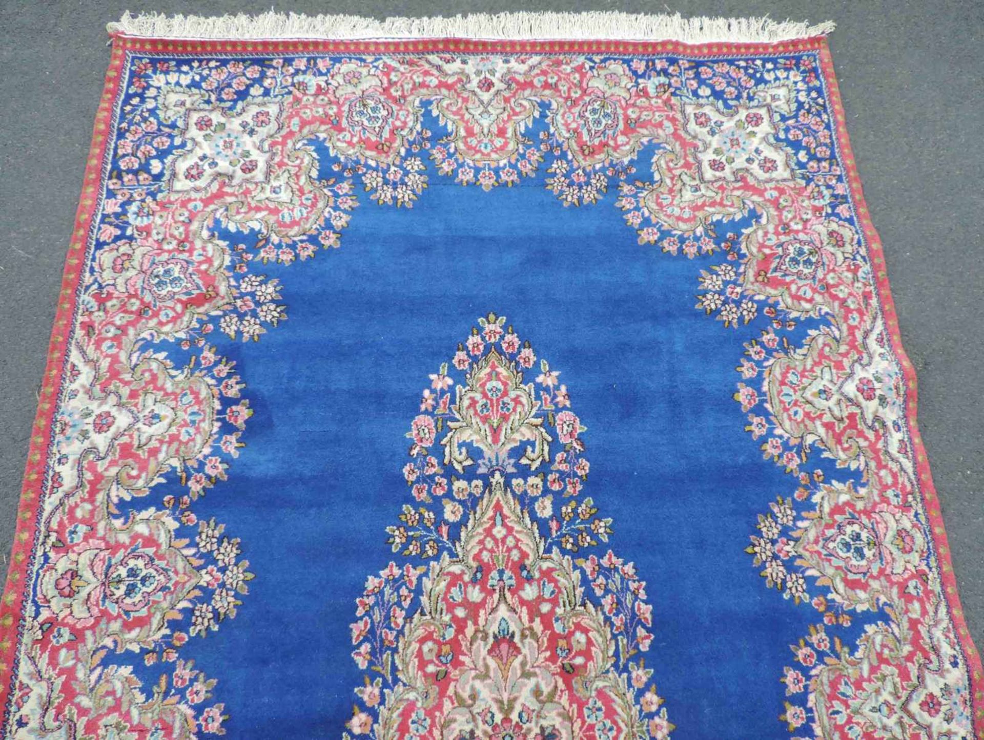Kirman Royal Teppich. Iran. Feine Knüpfung. 275 cm x 157 cm. Handgeknüpft. Wolle auf Baumwolle. - Bild 3 aus 4