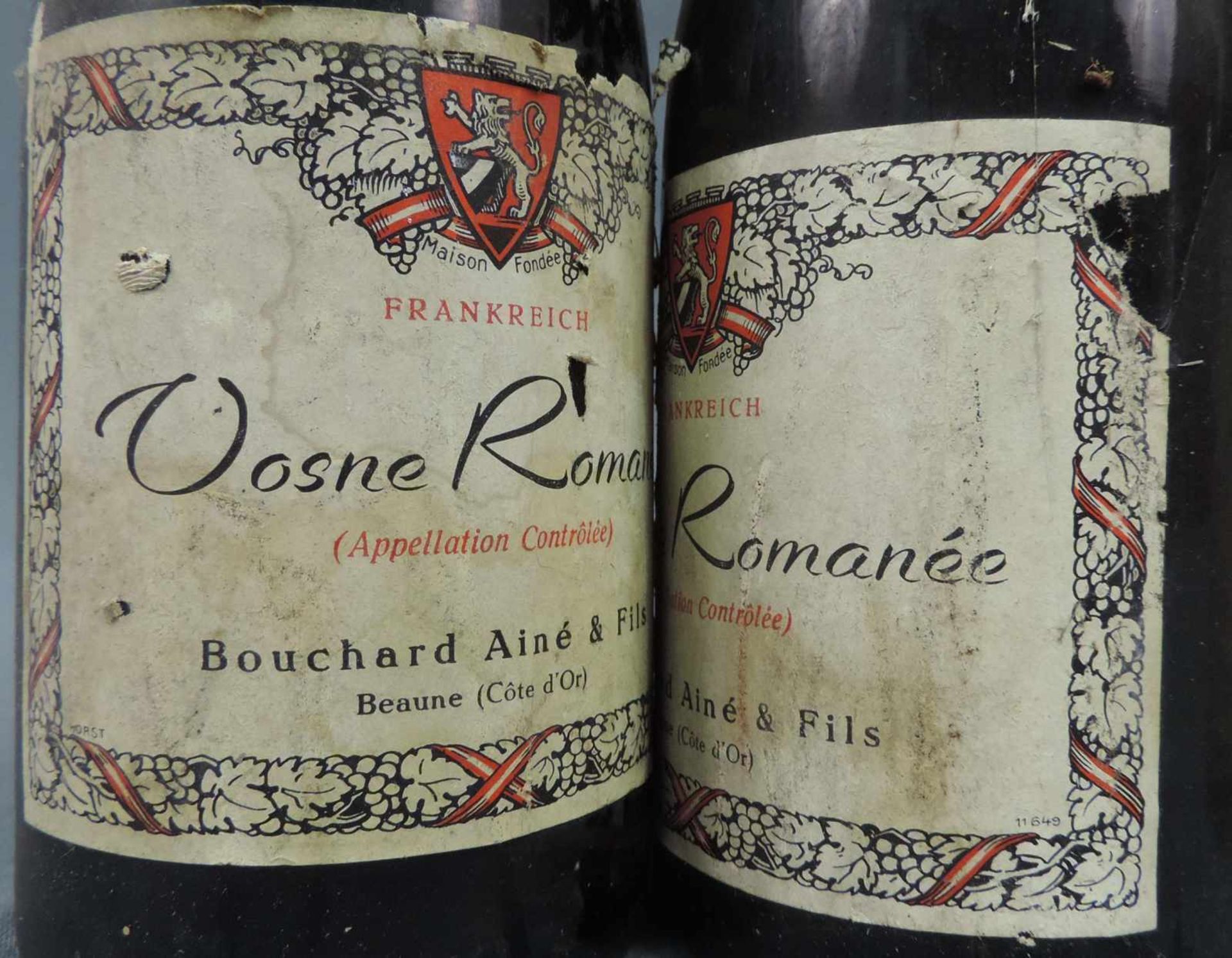 1937 Vosne Romanée AC Bouchard Ainé Fils. Beaune (Cote d'Or). 3 ganze Flaschen. Rotwein. Frankreich. - Image 2 of 6