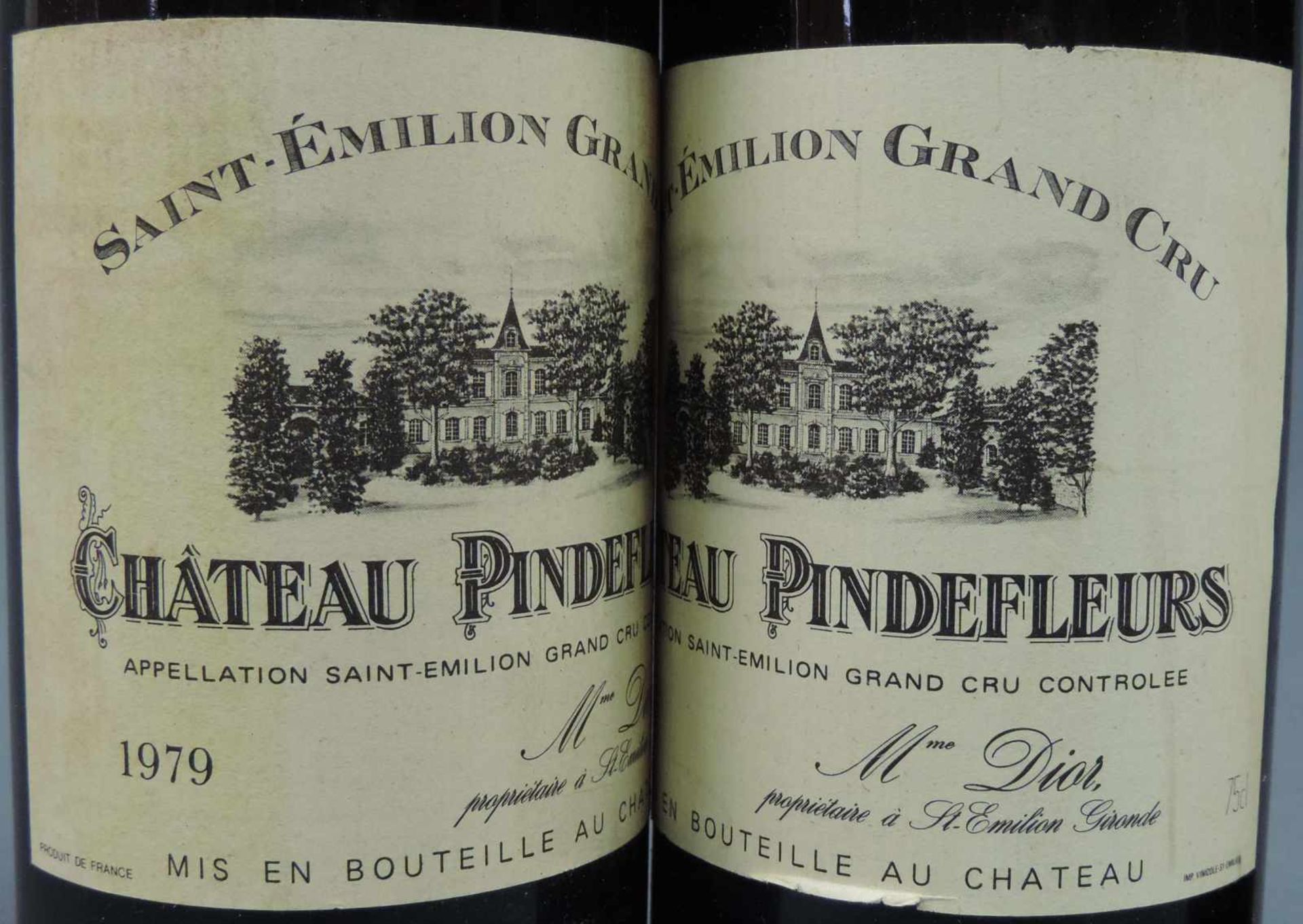 1979 Château Pindefleurs, Saint - Émilion Grand Cru. AC. 3 ganze Flaschen 75cl. Von Mme Dior. - Bild 2 aus 5