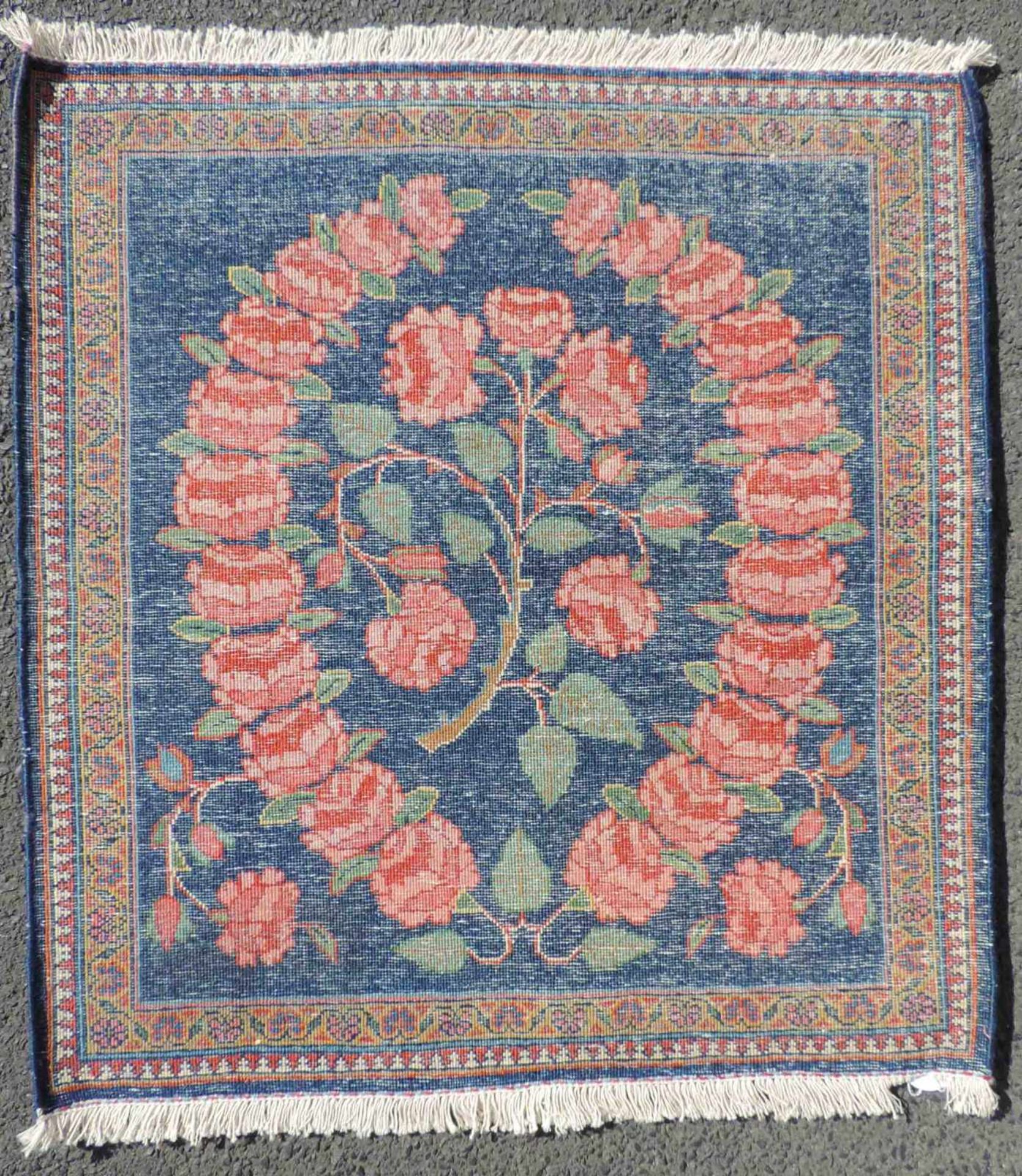 Keschan Poschti Manufakturteppich. Iran, alt, Mitte 20. Jahrhundert. 61 cm x 56 cm. Handgeknüpft. - Bild 2 aus 3
