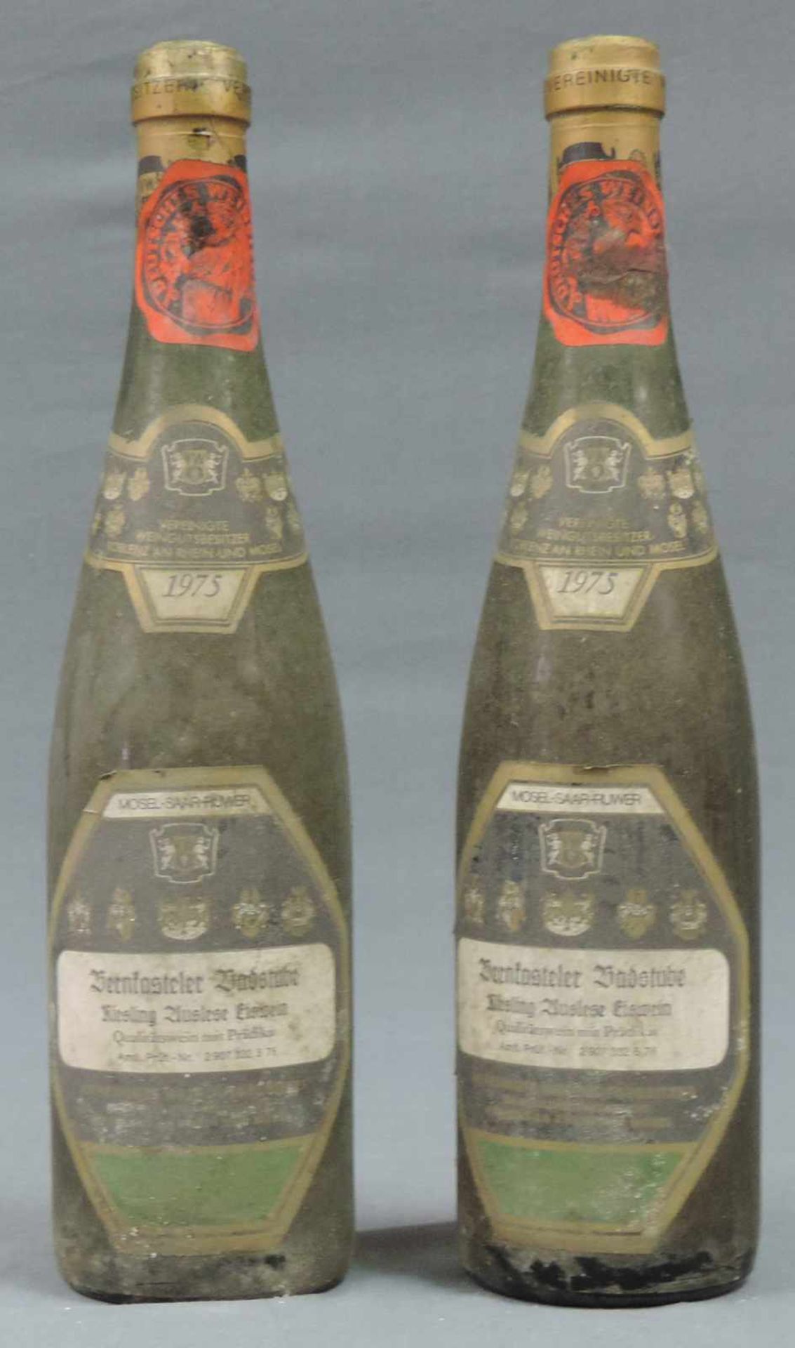 1975 Bernkastler Badstube Riesling Auslese Eiswein. 2 ganze Flaschen Weißwein. 0,7 Liter. Vereinigte