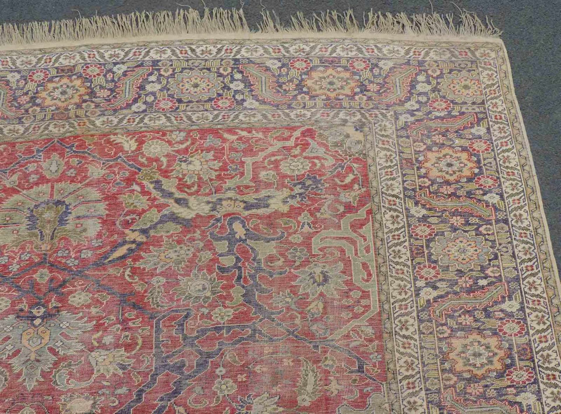 Kayseri Seide, Antik um 1900. 295 cm x 192 cm. Seide auf Baumwolle. U.A. dünn im Flor. Kayseri silk, - Image 5 of 9