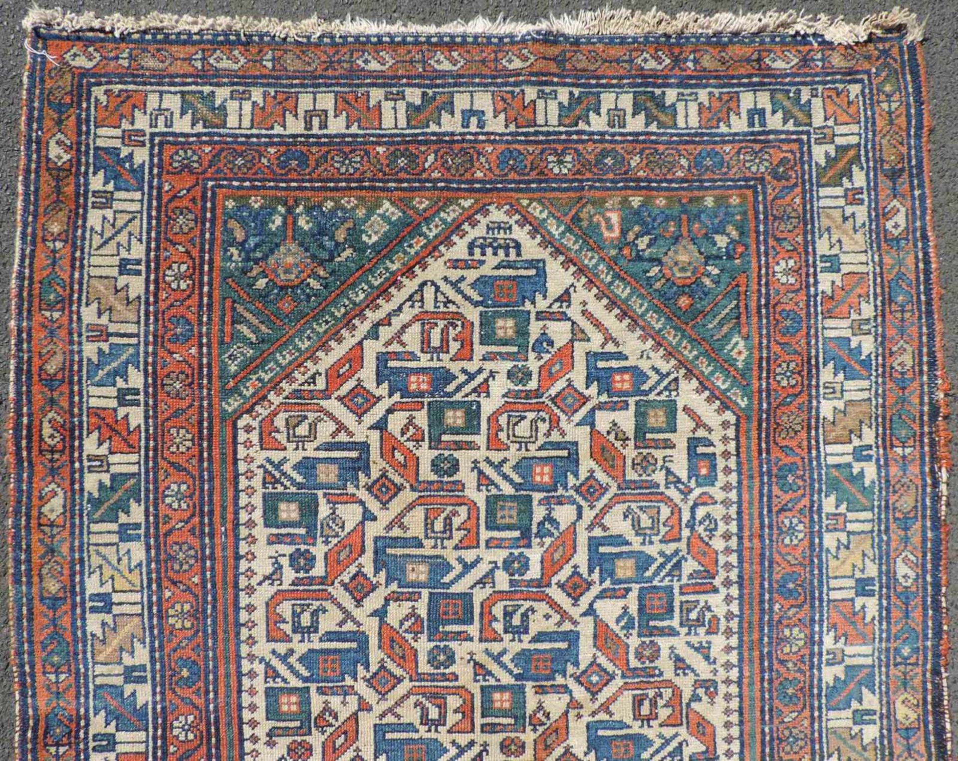 Hamadan Dorfteppich. Iran. Alt, um 1930. 212 cm x 116 cm. Handgeknüpft. Wolle auf Baumwolle. Hamadan - Bild 4 aus 6