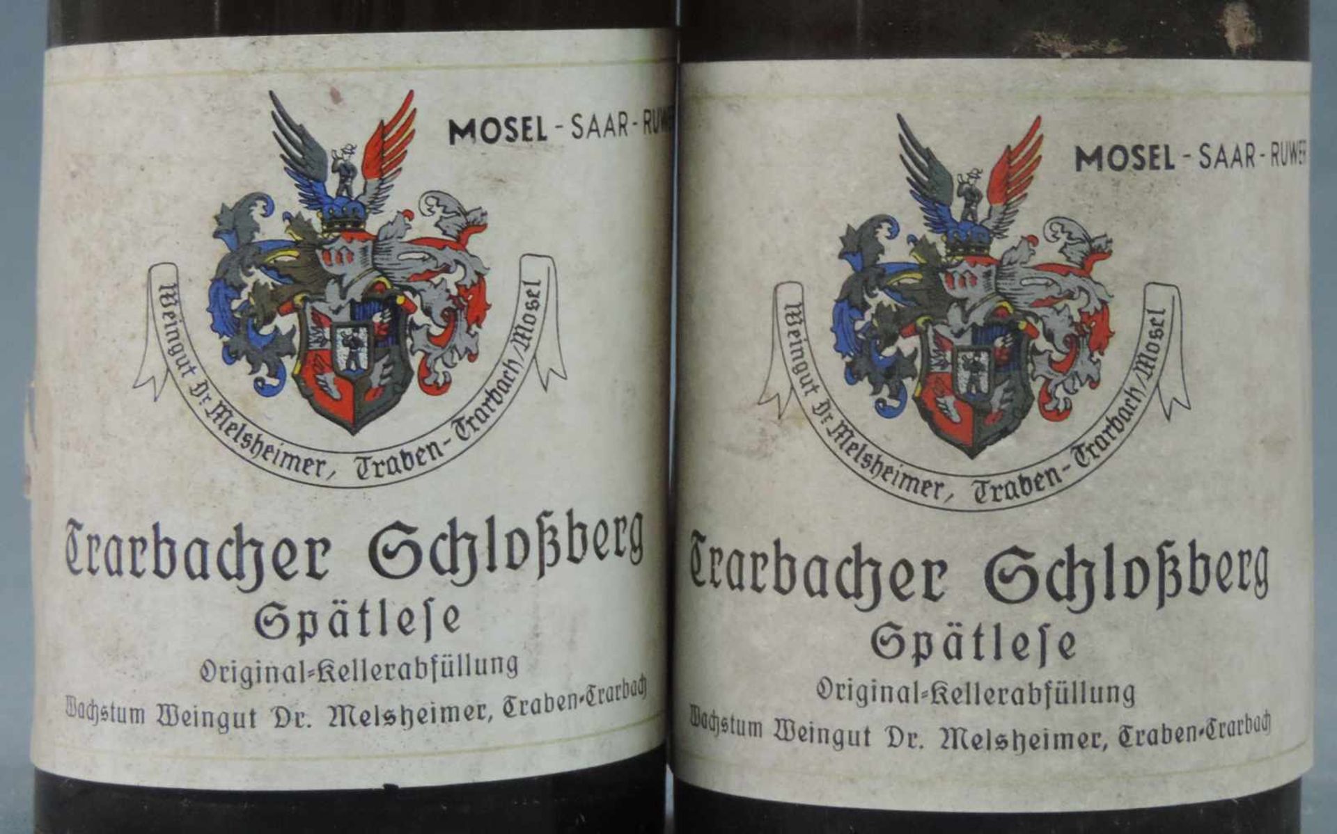 1953 (5x) und 1959 (7x) Trabacher Schloßberg, feinste Auslese. 12 ganze Flaschen Weißwein, 0,7 - Image 3 of 16