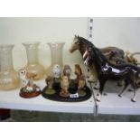 A set of six Royal Doulton owls on stand plus another similar, a Melbaware model horse plus two
