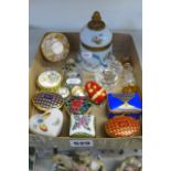 Small items, including a Halcyon Days enamel desk timepiece and six various boxes, four porcelain