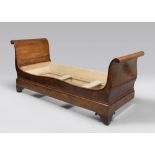 DOUBLE BED IN ROOTWOOD, SECOND EMPIRE PERIOD

in two elements in boats shape. 

Size complessive cm.