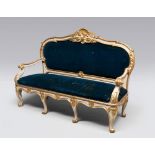 FINE SOFA, NAPOLI 19TH CENTURY

in wood lacquered gold and cream, backrest with roccailles and