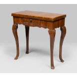 FINE CARD TABLE IN WALNUT, PROBABLY TUSCANY, ELEMENTS OF THE 18TH CENTURY