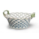 BASKET IN PORCELAIN, MEISSEN THIRD QUARTER 18TH CENTURY