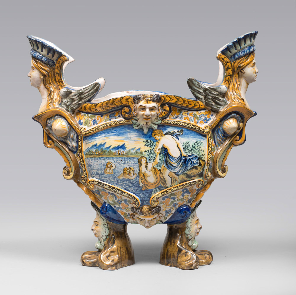 LARGE BASIN IN CERAMIC, PROBABLY CASTELLI, EARLY 20TH CENTURY

polychrome glazing, painted with