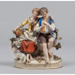 GROUP IN PORCELAIN, PROBABLY GINORI, EARLY 20TH CENTURY

in polychrome, raffigurante coppia di