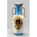 VASE IN PORCELAIN, LATE 19TH CENTURY

glazing in white, blue and polychrome, painted with hunting