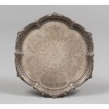 SALVER IN SILVER, HALLMARK SHEFFIELD 1895

engraved. 

Silversmith Sala-Martin.

Title 925/1000.