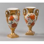 PAIR OF VASES IN PORCELAIN, 19TH CENTURY

glazing in white, polychrome and gold.

h. cm. 20.
