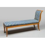 FINE DORMEUSE IN CHERRY WOOD, TUSCANY 19TH CENTURY

Upholstery with stripes.

Size cm. 78 x 167 x