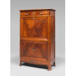 SECRETAIRE IN MAHOGANY, 20TH CENTURY

19th century style, one upper drawer and two lower doors.