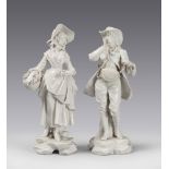 PAIR OF FIGURES IN PORCELAIN, CAPODIMONTE 19TH CENTURY

entirely white glazing, depicting town man