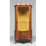 FINE CABINET IN BOIS DE ROSE, 19TH CENTURY

floral inlay in fruit wood. One glass door. Mounts in