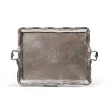 TRAY IN SILVER, FRANCE, PARIGI 19TH CENTURY

rectangular, smooth base with ingraved initials.