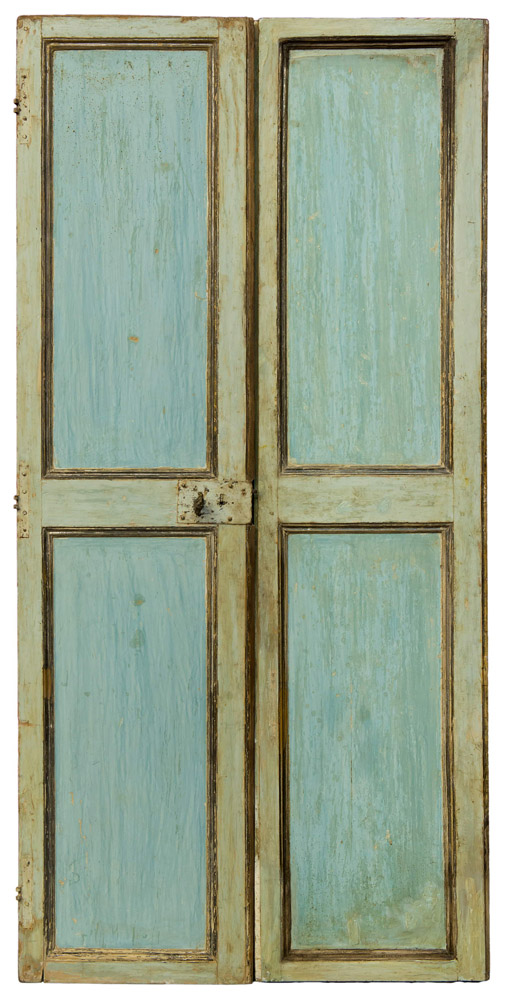 DOOR IN LACQUERED WOOD, 18TH CENTURY

with two doors, base in aquamarine, border with cream coloured