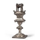 SMALL LAMP IN SILVER, RUSSIA, MINSK 1871

engraved with floral motif. With figures of four lions and