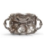 SMALL TRAY IN SILVER, ITALY 20TH CENTURY

entirely embossed in floral motifs. 

Size cm. 8 x 31 x