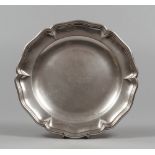 SILVER DISH, ITALY FIRST HALF 20TH CENTURY a circular body, with smooth and bathtub edge with wide