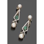 A PAIR OF OF DECO' STYLE EARRINGS in white gold 18 kts., with pearls, diamond rose-cut and emeralds.